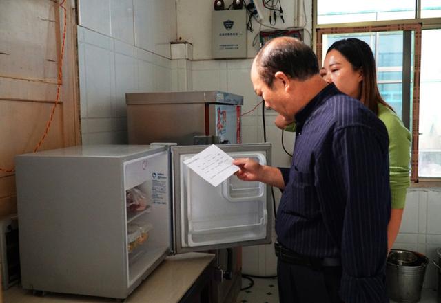 筑牢安全防護網！邵陽市組織開展校園及周邊、校車安全管理督查