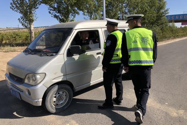 涼城大隊“五個進一步”措施加強秋季校車安全管理確保中小學學生交通安全