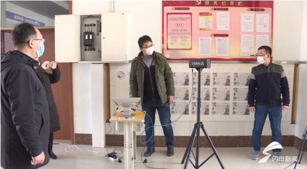 測(cè)溫儀、健康檔案卡、調(diào)整校車班次……威海環(huán)翠區(qū)這樣把好校園安全防控關(guān)