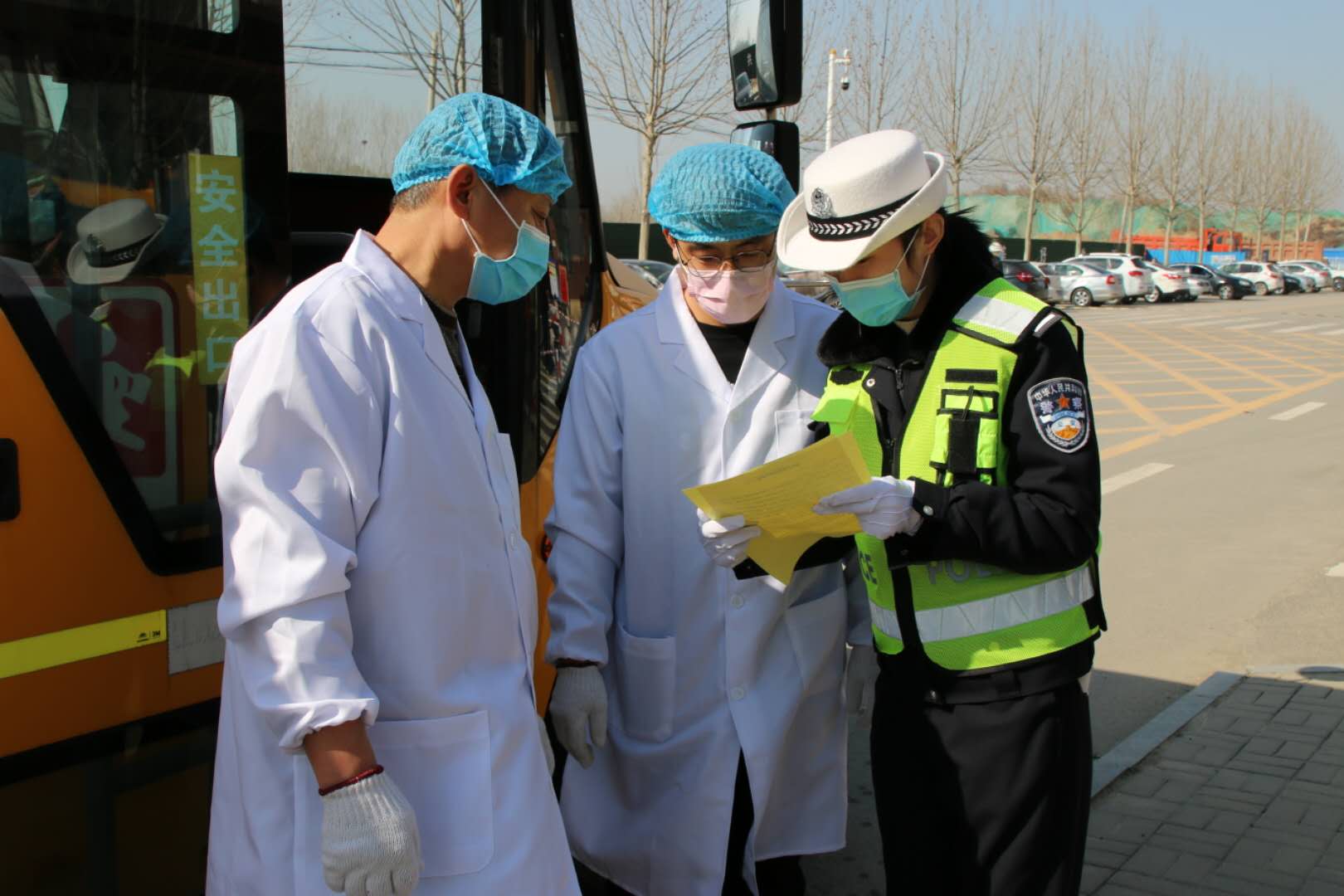 部門、校企聯(lián)動(dòng)實(shí)景模擬，校車安全早準(zhǔn)備！