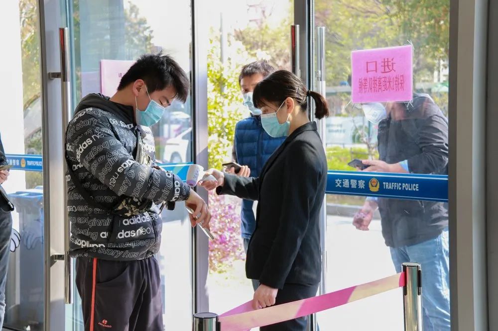 園區警方啟動重點運輸企業及校車駕駛人現場審驗教育學習專場服務
