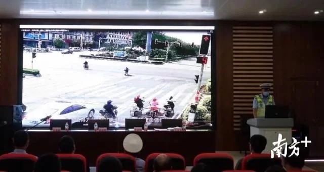 揭陽交警對校長及校車駕駛員開展集中培訓