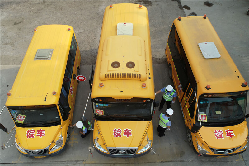 河北沙河：校車“體檢”迎復學