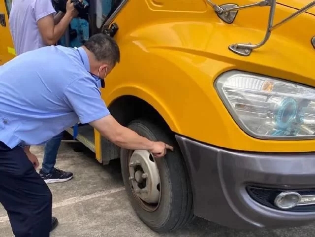 筑牢安全防線，民眾鎮(zhèn)開展幼兒園校車安全大檢查