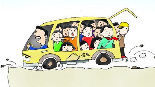 一線微觀｜驚！超員260%！面包車充當(dāng)校車超員運(yùn)送學(xué)生被交警查獲