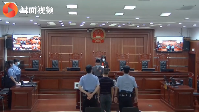 超員“黑校車”駕駛員被判處拘役四個月