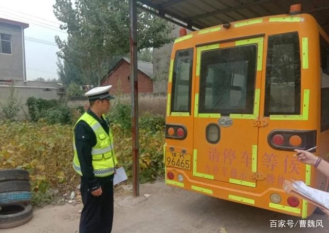 許昌建安交警嚴查嚴整轄區(qū)“黑校車”