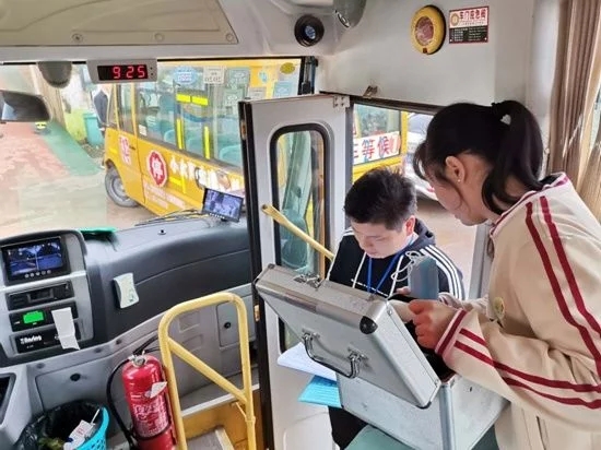 邵陽縣塘渡口鎮開展校車安全專項整治行動