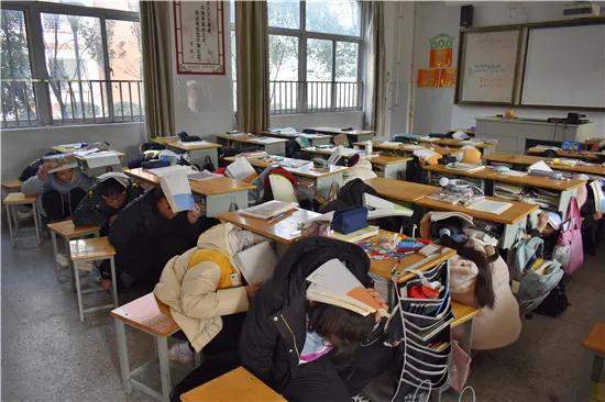 江蘇海安：年末歲底繃緊弦 校車、防震雙演練