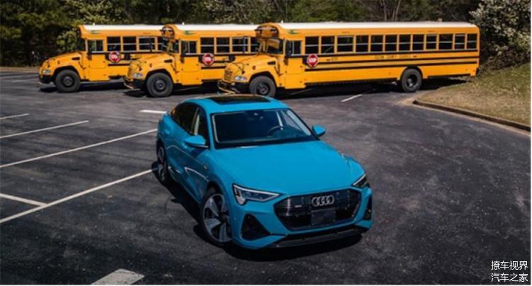 校車伸出停車臂，保證孩子安全，奧迪與高通合作V2X技術
