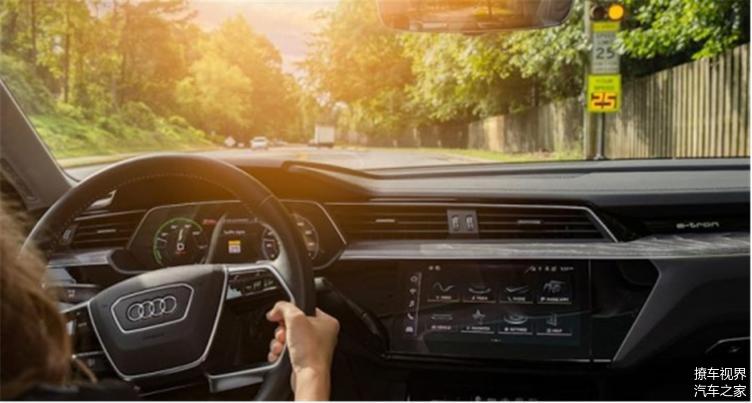 校車伸出停車臂，保證孩子安全，奧迪與高通合作V2X技術