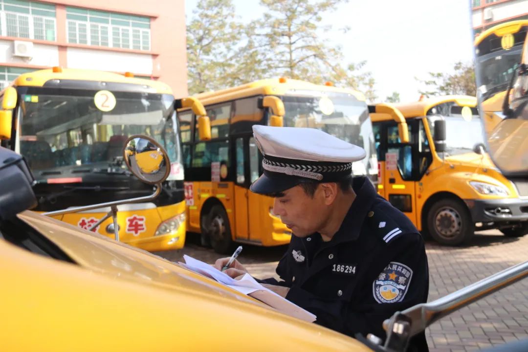 開學在即，校車也來做“體檢”！