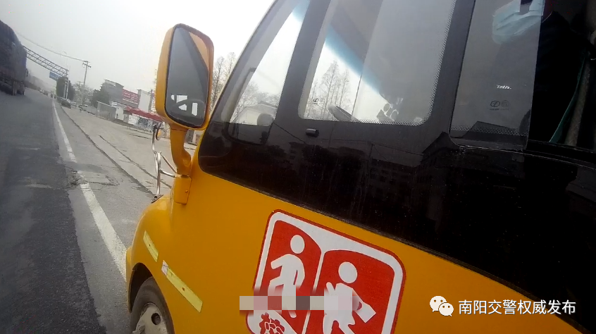 【文明交通·違法曝光】不合規校車，坐不得！