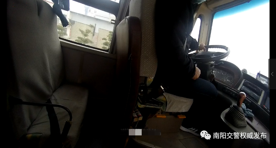 【文明交通·違法曝光】不合規校車，坐不得！