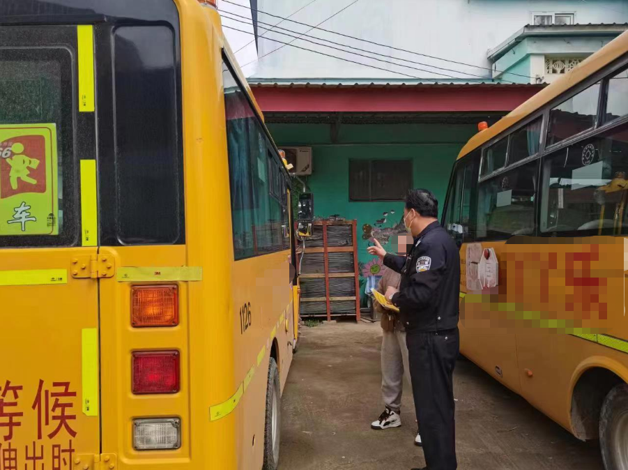 校車逾期未檢驗、未報廢曝光！