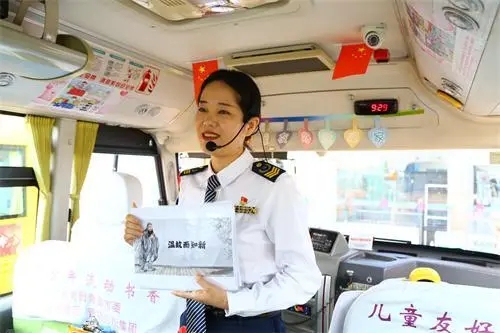 賽技能 提服務！2000余名校車隨車照管員同臺競技