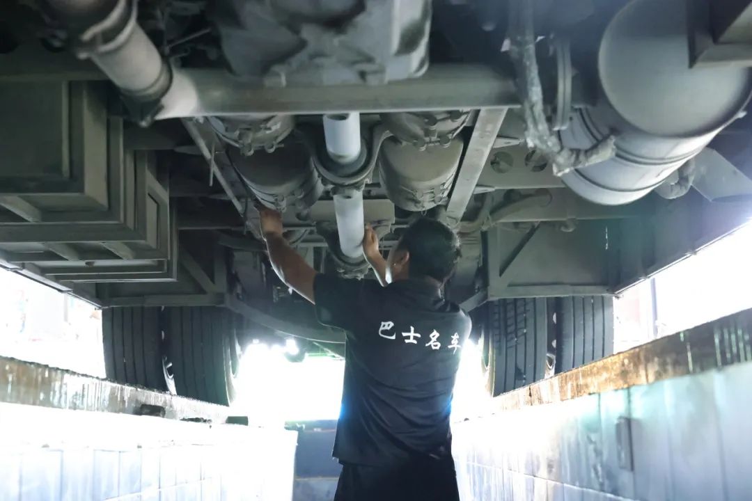 校車“大體檢” ，守護(hù)平安上學(xué)路