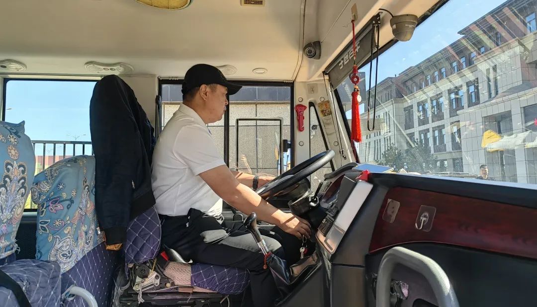 多方協同聯動 守護校車安全——長春新區開展教育系統校車安全主題活動