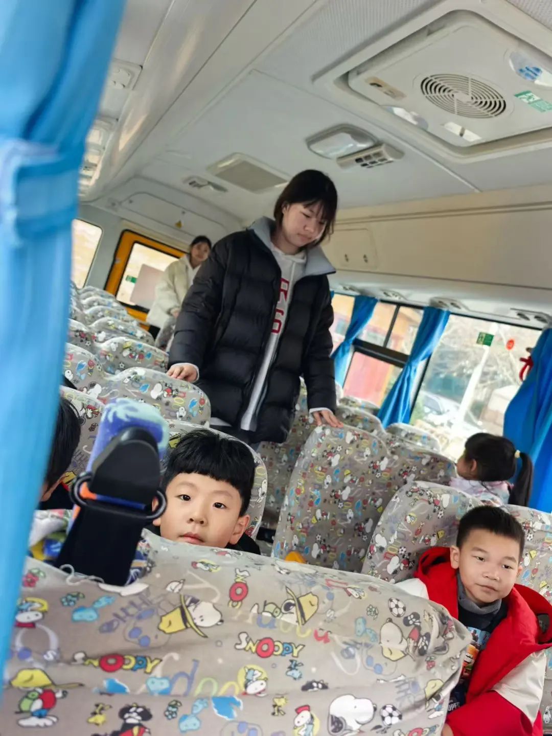 安全“童”行，伴我成長——鄭州市金水區清水苑幼兒園校車突發事故模擬應急演練