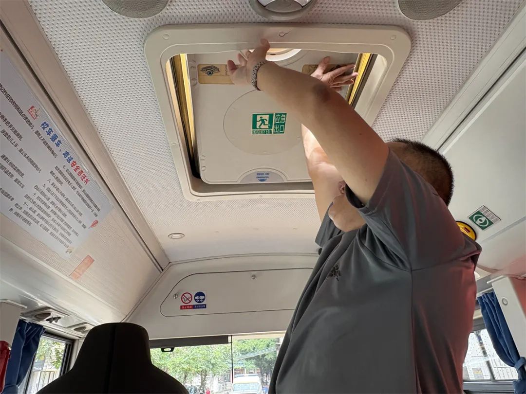 斯美幼兒園校車安全應急演練活動