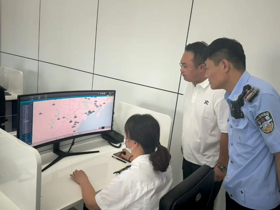 警企聯(lián)合，護航學(xué)子平安出行