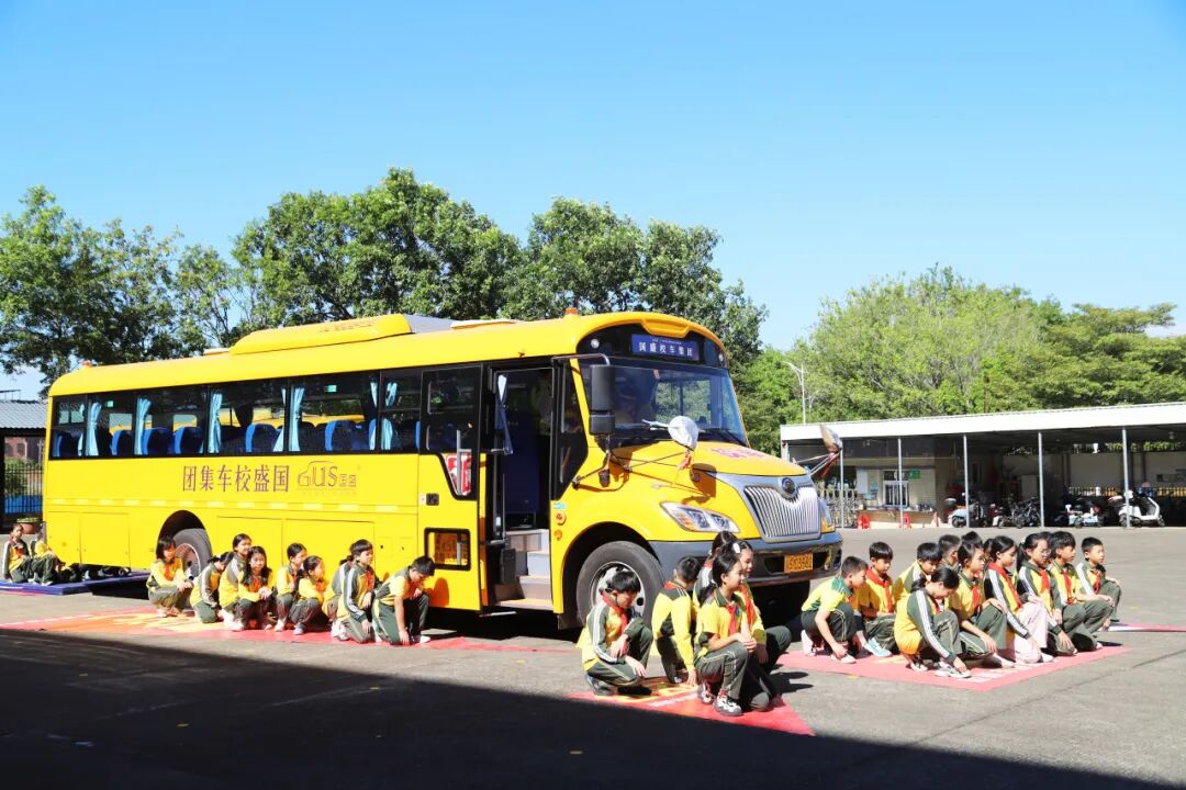 謝崗鎮(zhèn)加強(qiáng)校車(chē)駕駛員安全培訓(xùn) 護(hù)航學(xué)生平安出行