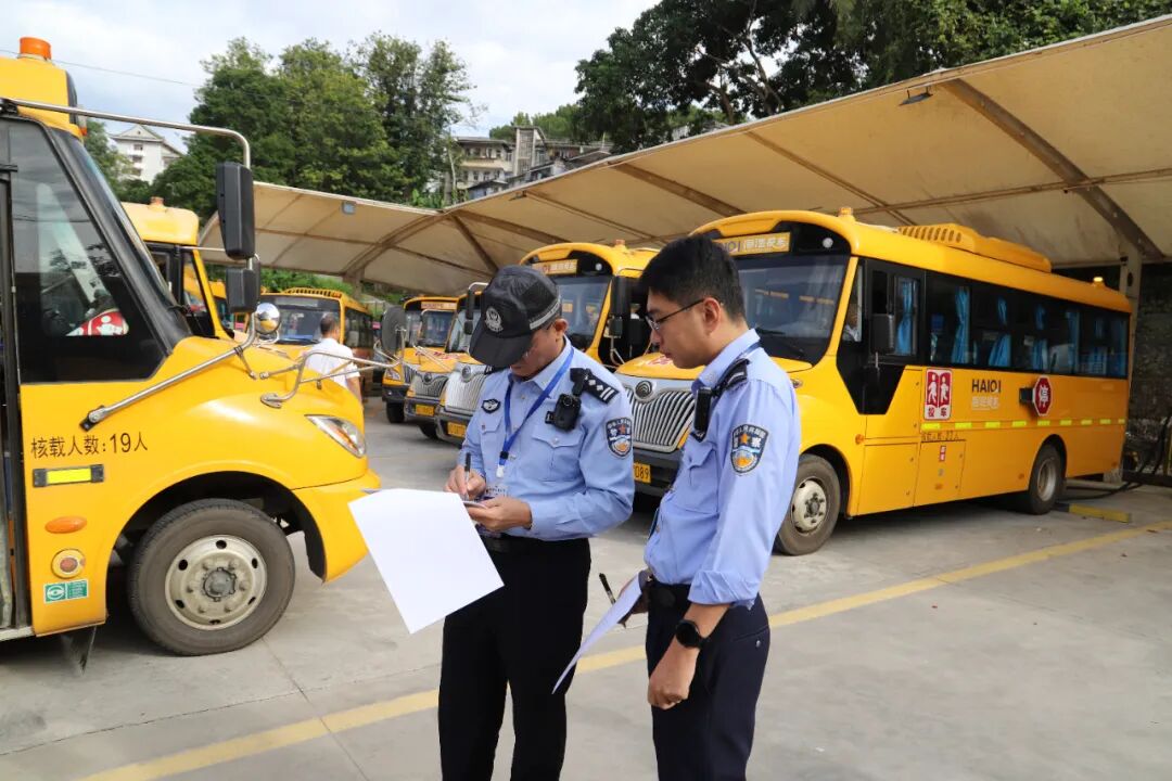 校車安全“回頭看”，嚴(yán)查隱患“零容忍”