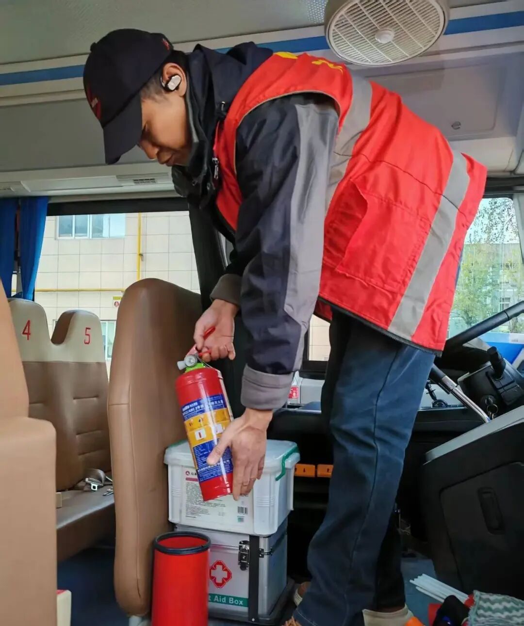 筑牢校車安全線 平安守護每一程