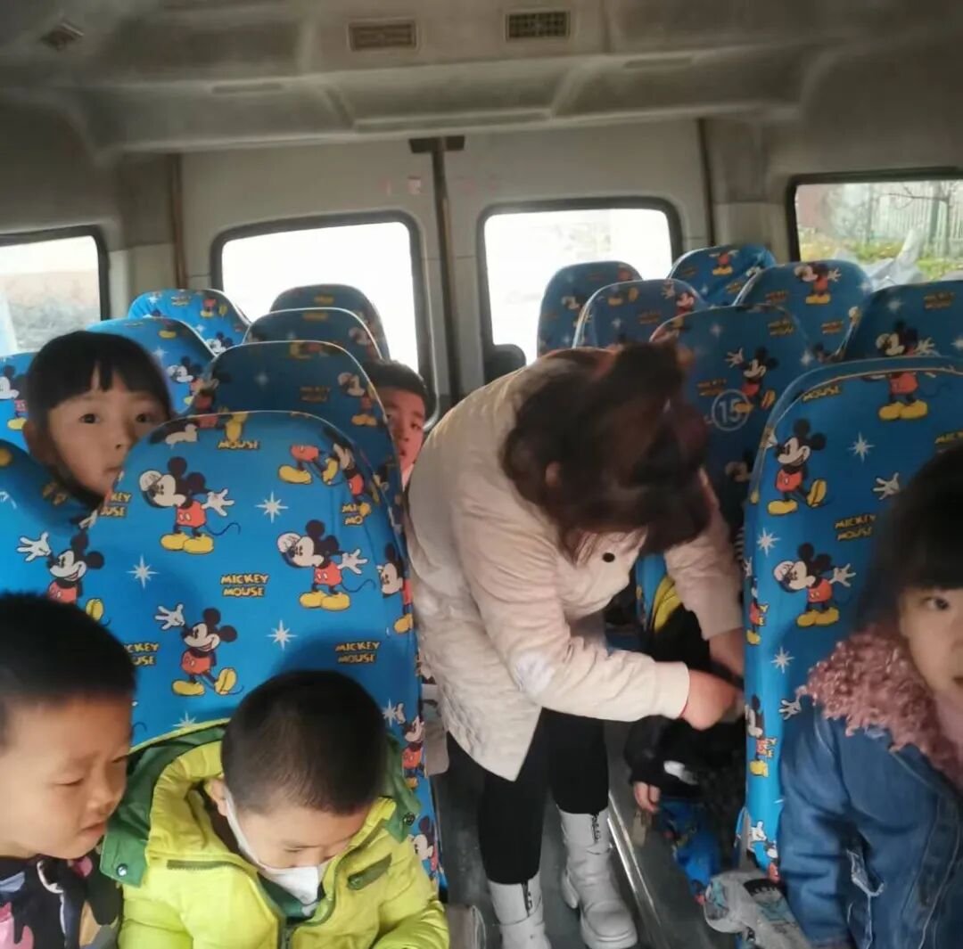 誠信校車冬季安全行車專題會議召開——交警指導強意識，公司落實保平安