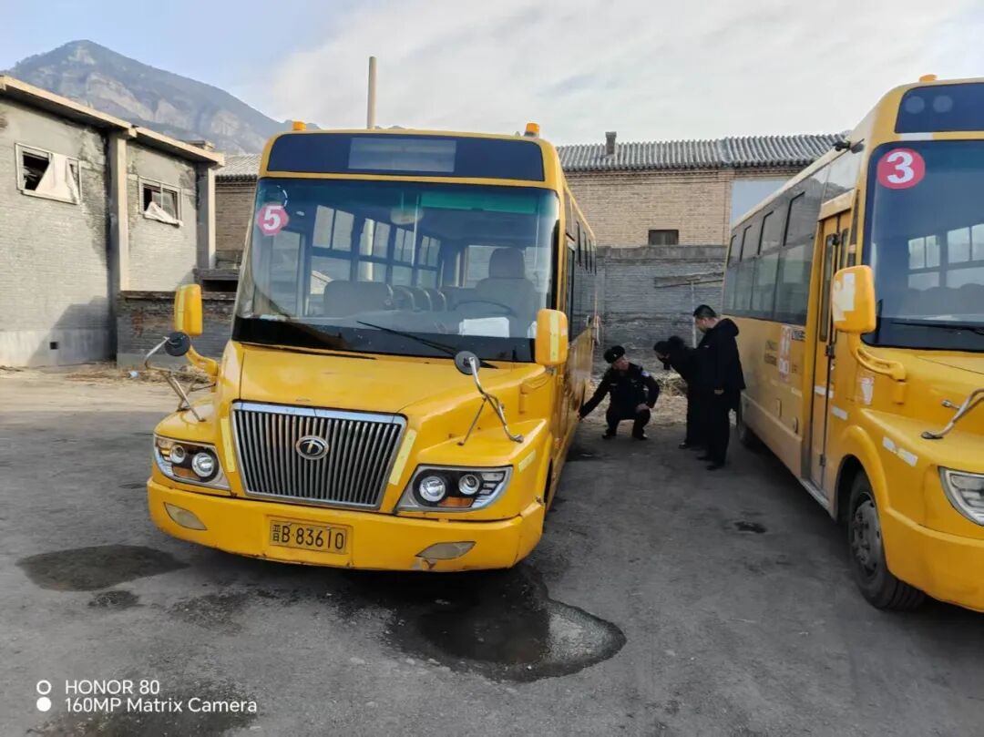 渾源交警深入和順校車公司開展安全檢查 筑牢學生出行安全防線 | “云安”行動