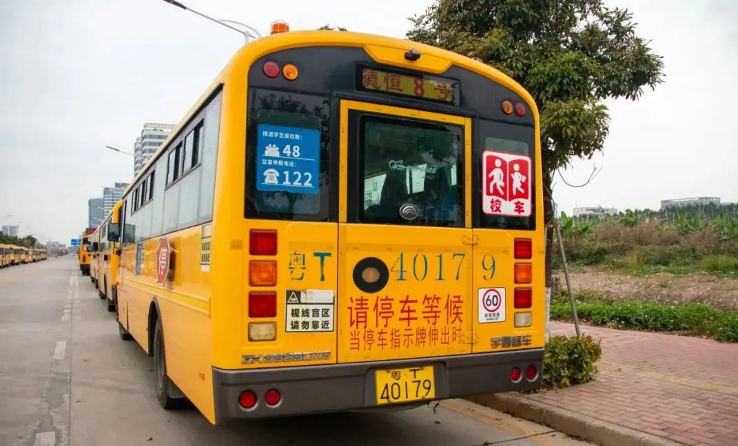 校車“體檢”迎開學！都蓋查些什么，快來看看你們的校車需要體檢嗎？