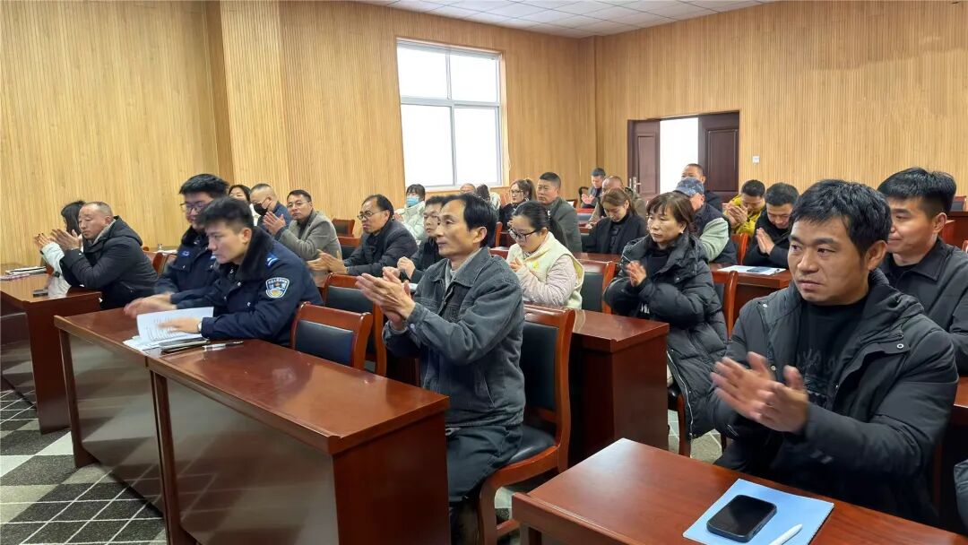 開(kāi)學(xué)季丨警校聯(lián)動(dòng)筑防線 平安護(hù)航開(kāi)學(xué)季