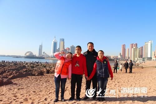 溫馨校車“寄養爸爸”與三名特殊兒童共度第12個“集體生日”