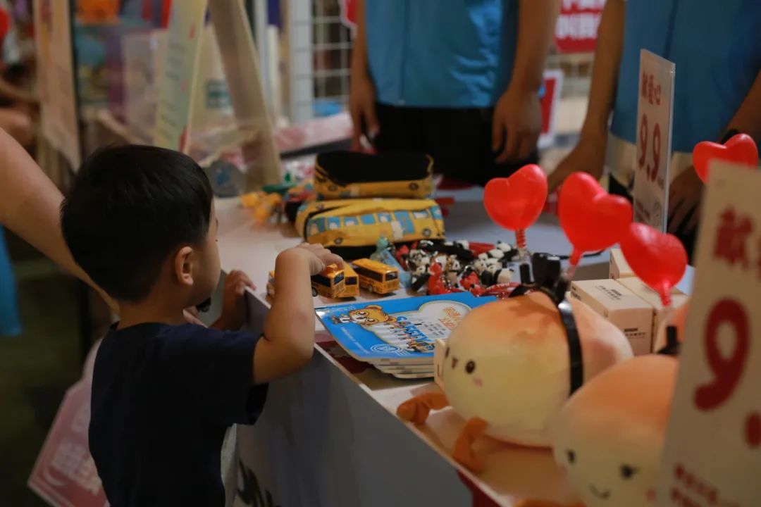 影響600+萬(wàn)人，99公益日宇通用愛(ài)心守護(hù)孩子平安路途！