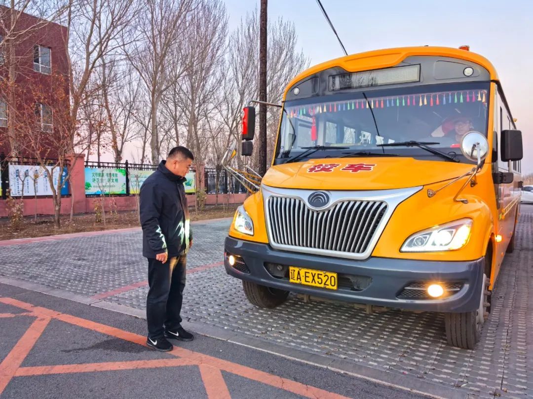 入冬之際 守護校車安全— 財落學校全面開展校車車況安全排查