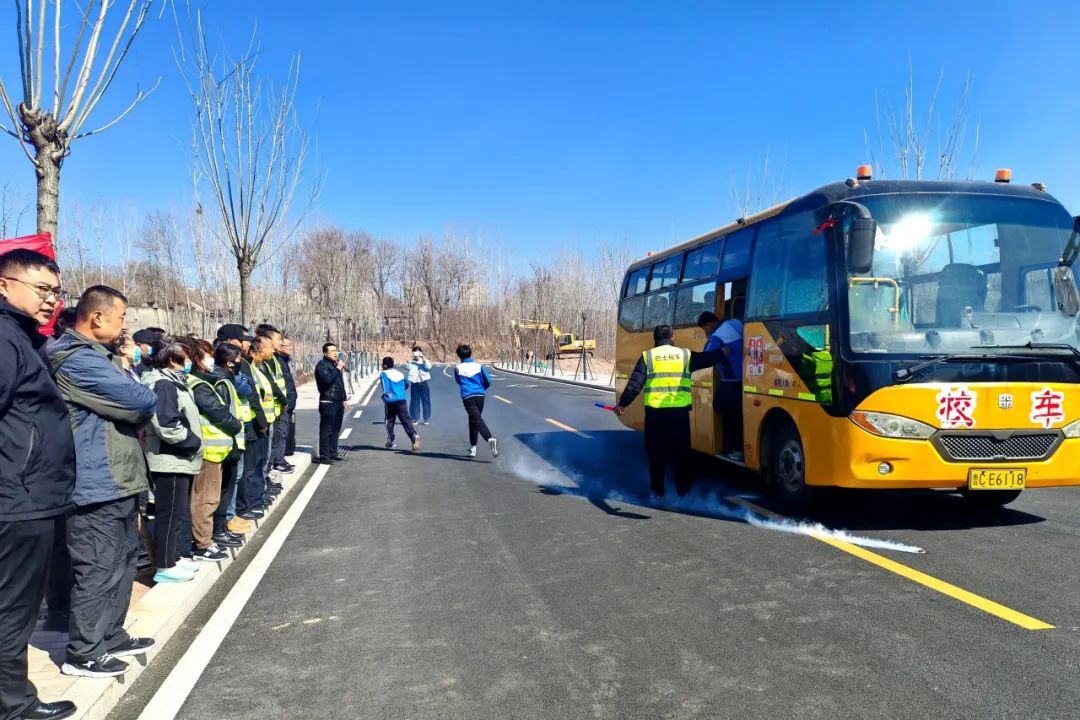 “體檢+練兵”雙管齊下丨淄川區開啟校車“全天候守護”模式