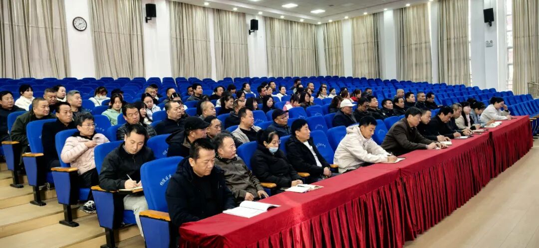 楊陵交警聯合楊陵區教育局、交通局對全區校車開展安全檢查