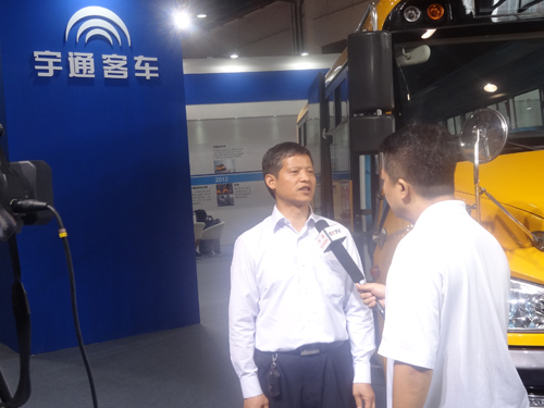 江蘇宿遷市宿城區英才雙語學校董事長曹倫：選校車 品牌很關鍵