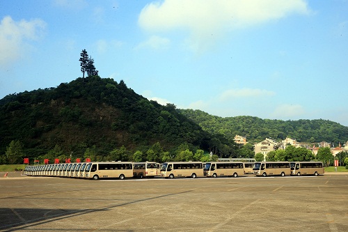 服務(wù)G20峰會(huì) 宇通T7高端公商務(wù)車正式交付杭州