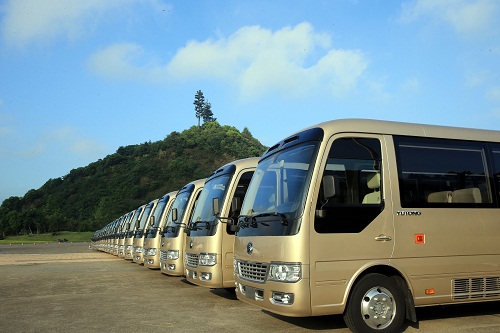 服務(wù)G20峰會(huì) 宇通T7高端公商務(wù)車正式交付杭州