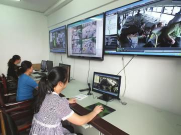 超速不按線路走 校車監控平臺預警