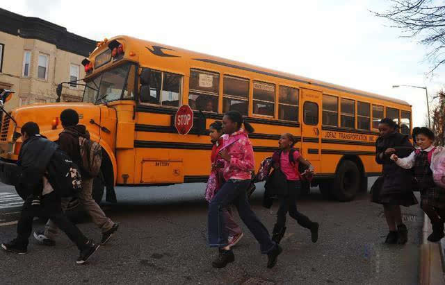 美國的“特權車”警察都得給讓路！