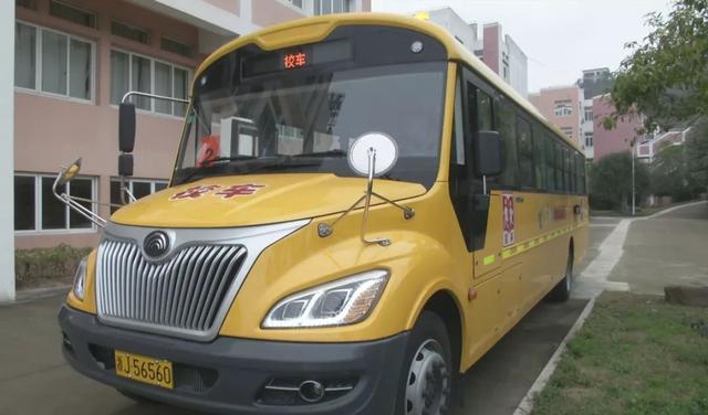 三門家長！定制校車來了，快來看有經過你家小區嗎？還可預約報名！