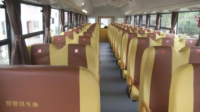 三門家長！定制校車來了，快來看有經過你家小區嗎？還可預約報名！