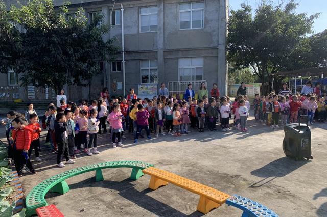 江安縣迎安鎮中心幼兒園扎實開展消防演練暨培訓活動