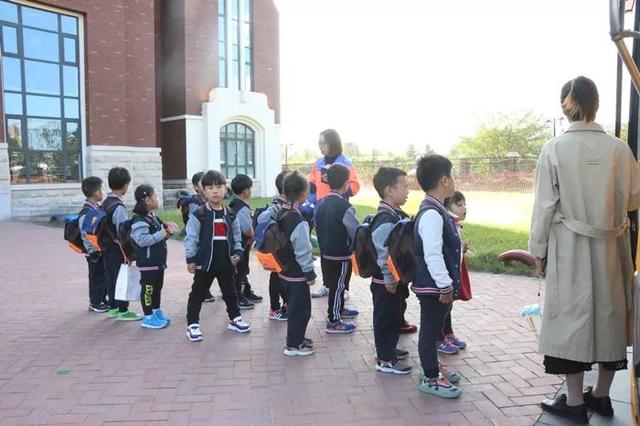 英迪國際幼兒園消防活動系列之——“我心中的消防員”