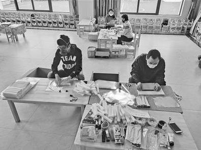 海南一幼兒園組織老師自制3000余口罩送戰疫一線