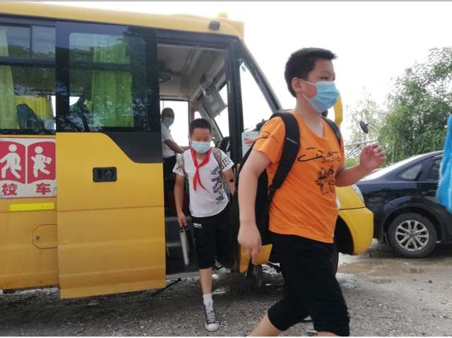湖南永州：開展校車安全演練 保障學(xué)生出行安全