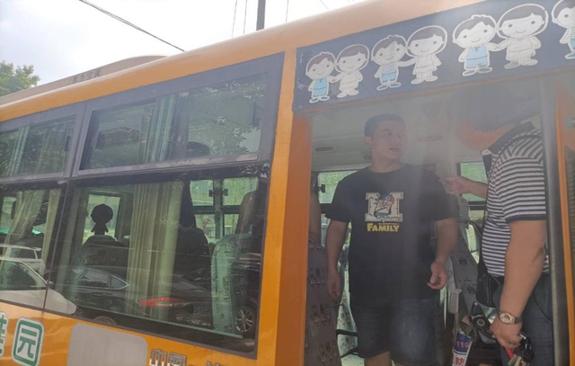 動真格了！中國湖南婁底校車開始整治了