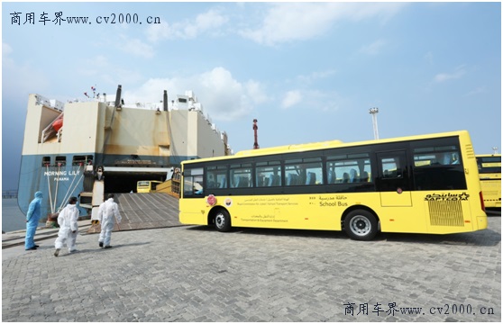 再次發運沙特449輛智慧安全校車